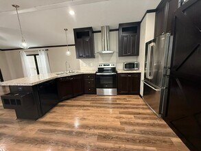 106 Dennis Ln in Bell City, LA - Building Photo - Building Photo