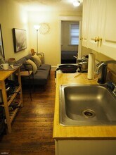 737 Spruce St in Philadelphia, PA - Building Photo - Building Photo