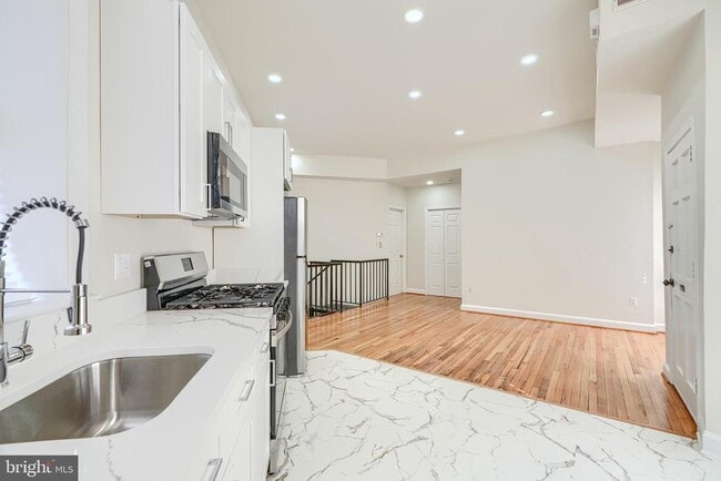 698 Washington Blvd in Baltimore, MD - Building Photo - Building Photo