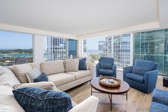 1760 Avenida Del Mundo in Coronado, CA - Building Photo - Building Photo