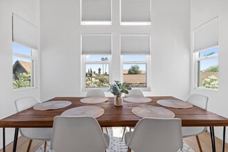 4637 N 8th Pl in Phoenix, AZ - Foto de edificio - Building Photo