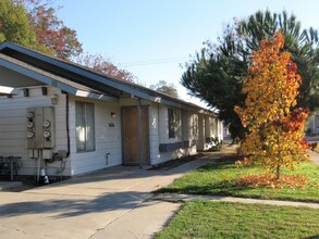 1416 N Liberty St, Unit 1416 in Visalia, CA - Building Photo - Building Photo