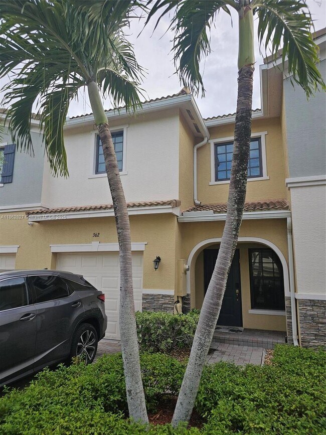 362 NE 194th Ln in Miami, FL - Building Photo - Building Photo
