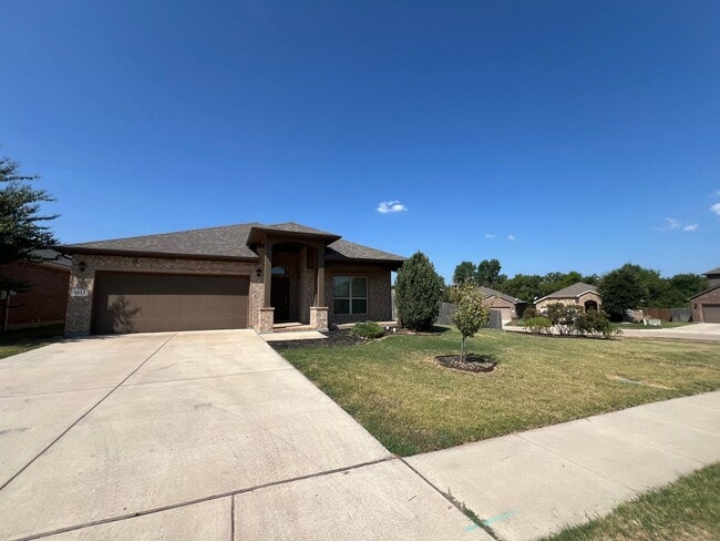 1213 Ashley Dr in Weatherford, TX - Building Photo - Building Photo