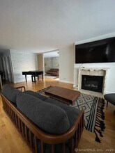 69 Harbour Close in New Haven, CT - Building Photo - Building Photo