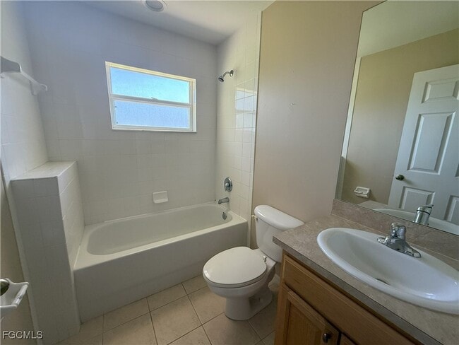 13441 Caribbean Blvd in Ft. Myers, FL - Building Photo - Building Photo