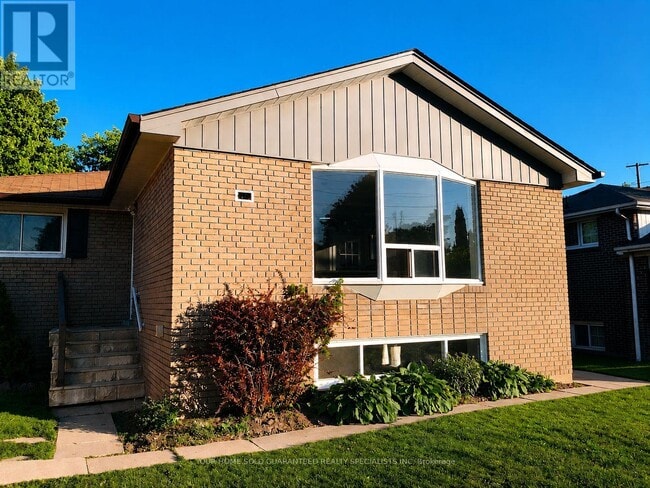property at 15B Aurora Heights Dr