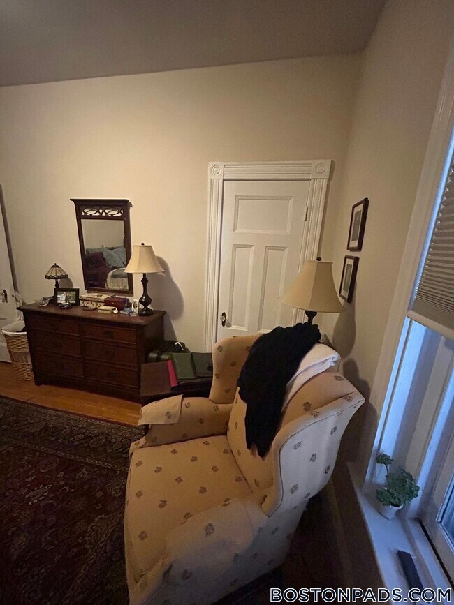 405 Marlborough St, Unit 32 in Boston, MA - Building Photo - Building Photo