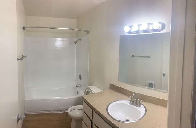 2631 SE 145th Ave in Portland, OR - Building Photo - Building Photo