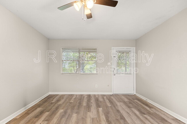 4404 Pecan Ln in Waco, TX - Building Photo - Building Photo