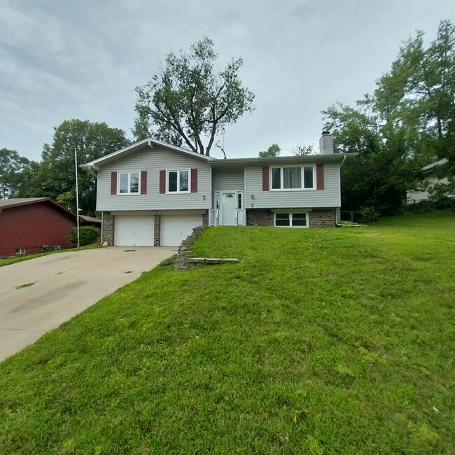 property at 208 Sandi Ct