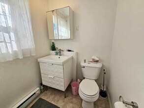 112 Sycamore St, Unit 112 in Somerville, MA - Foto de edificio - Building Photo