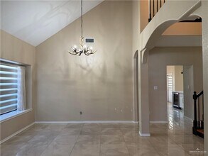 35 Wisteria Dr in Mission, TX - Building Photo - Building Photo