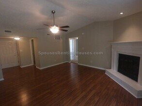 7648 Camberwood Dr in Indianapolis, IN - Building Photo - Building Photo