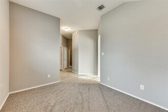 8100 Tierra Del Sol Rd in Arlington, TX - Building Photo - Building Photo