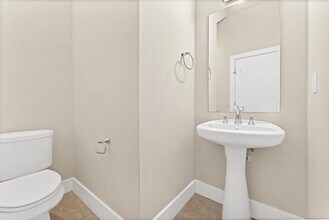 4411 Hershe St in Houston, TX - Building Photo - Building Photo