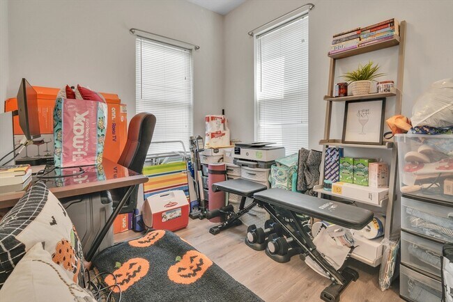 13 Carpenter St in Boston, MA - Building Photo - Building Photo