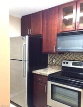 921 Whistling Swan Dr in Virginia Beach, VA - Building Photo - Building Photo