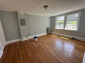 12 Brooks Park in Medford, MA - Building Photo - Building Photo