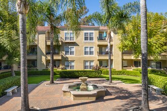 55+ FountainGlen Rancho Santa Margarita in Rancho Santa Margarita, CA - Foto de edificio - Building Photo