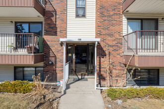 120 23 Av NE in Calgary, AB - Building Photo - Building Photo