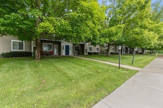 Heather Ridge Apartments in Augusta, MI - Building Photo - Interior Photo