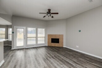 317 Dupont Cir in Fort Worth, TX - Building Photo - Building Photo