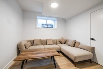 8719 77 Ave NW in Edmonton, AB - Building Photo - Building Photo