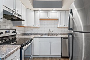 2750-2780 Tech Dr in Bettendorf, IA - Building Photo