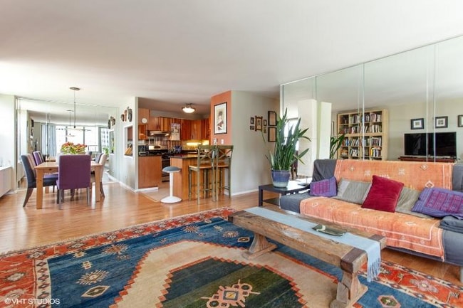 400 E Randolph St in Chicago, IL - Building Photo - Building Photo