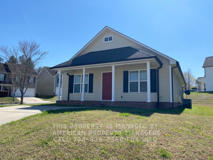 4135 Broadstairs Dr SW in Concord, NC - Foto de edificio