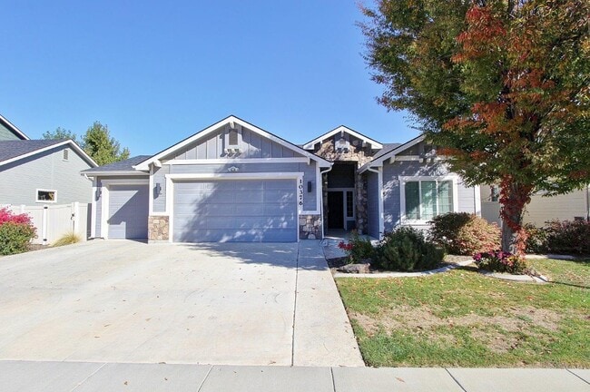 property at 10376 Colorful Dr