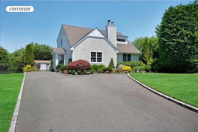 property at 10 Juniper Ln