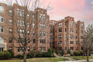 Tilden Court in Washington, DC - Building Photo