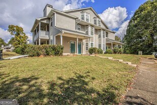 9432 Cypress Ln in Jonesboro, GA - Building Photo