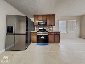 25453 Barmby Dr in Tomball, TX - Building Photo - Building Photo
