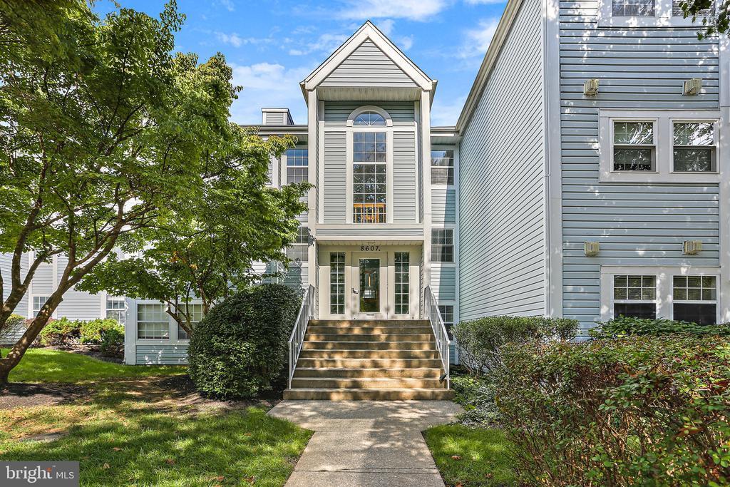 8607 Falls Run Rd in Ellicott City, MD - Building Photo