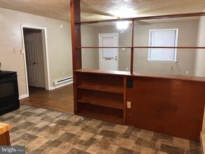 292 N Washington St, Unit 104 in Berkeley Springs, WV - Building Photo - Building Photo