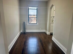 3149 N Springfield Ave in Chicago, IL - Building Photo - Building Photo