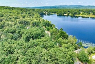 5 Canoe Ln in Gilmanton, NH - Building Photo - Building Photo