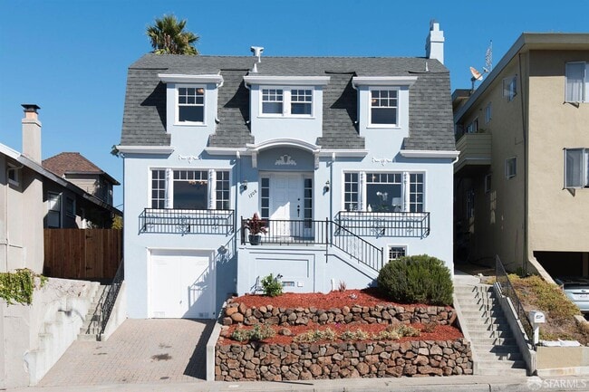 property at 1708 Pleasant Valley Ave