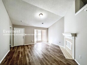 7594 Iris Dr in Southaven, MS - Building Photo - Building Photo