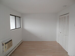 5 Nabby Rd in Danbury, CT - Building Photo - Building Photo