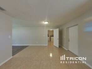 14800 11th St in Dade City, FL - Building Photo - Building Photo