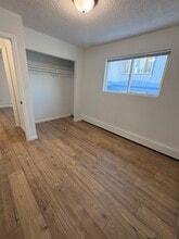 366 Flower St in Anchorage, AK - Building Photo - Building Photo