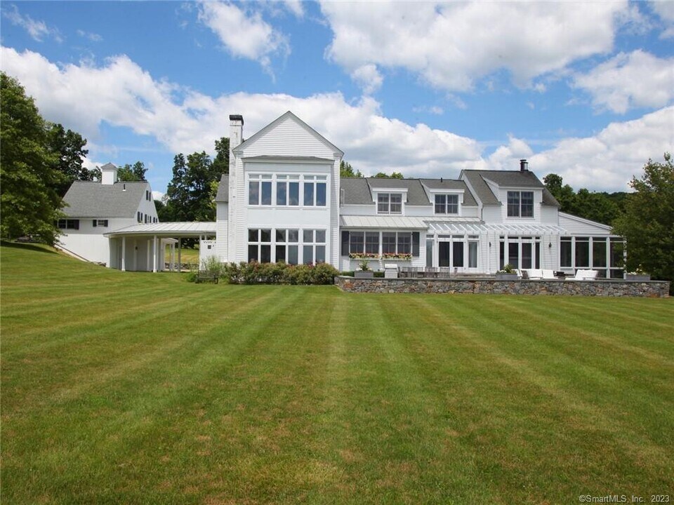 141 Geer Mountain Rd in Kent, CT - Building Photo