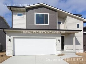 17131 Mistflower Ln in Urbandale, IA - Building Photo