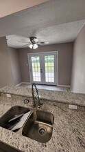 606 Crockett St in Pleasanton, TX - Building Photo - Building Photo