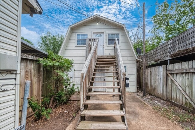 property at 2051 Santa Rosa St