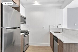 198 19th St in Brooklyn, NY - Foto de edificio - Building Photo